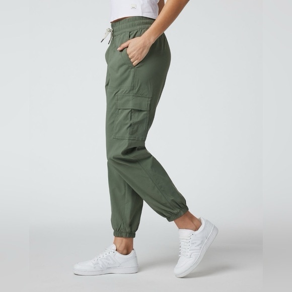Vuori Birch Joggers - Picture 3 of 14